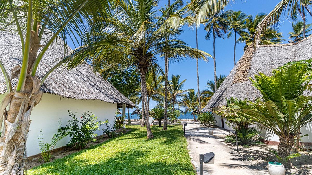 Uroa Bay Beach Resort - hotel